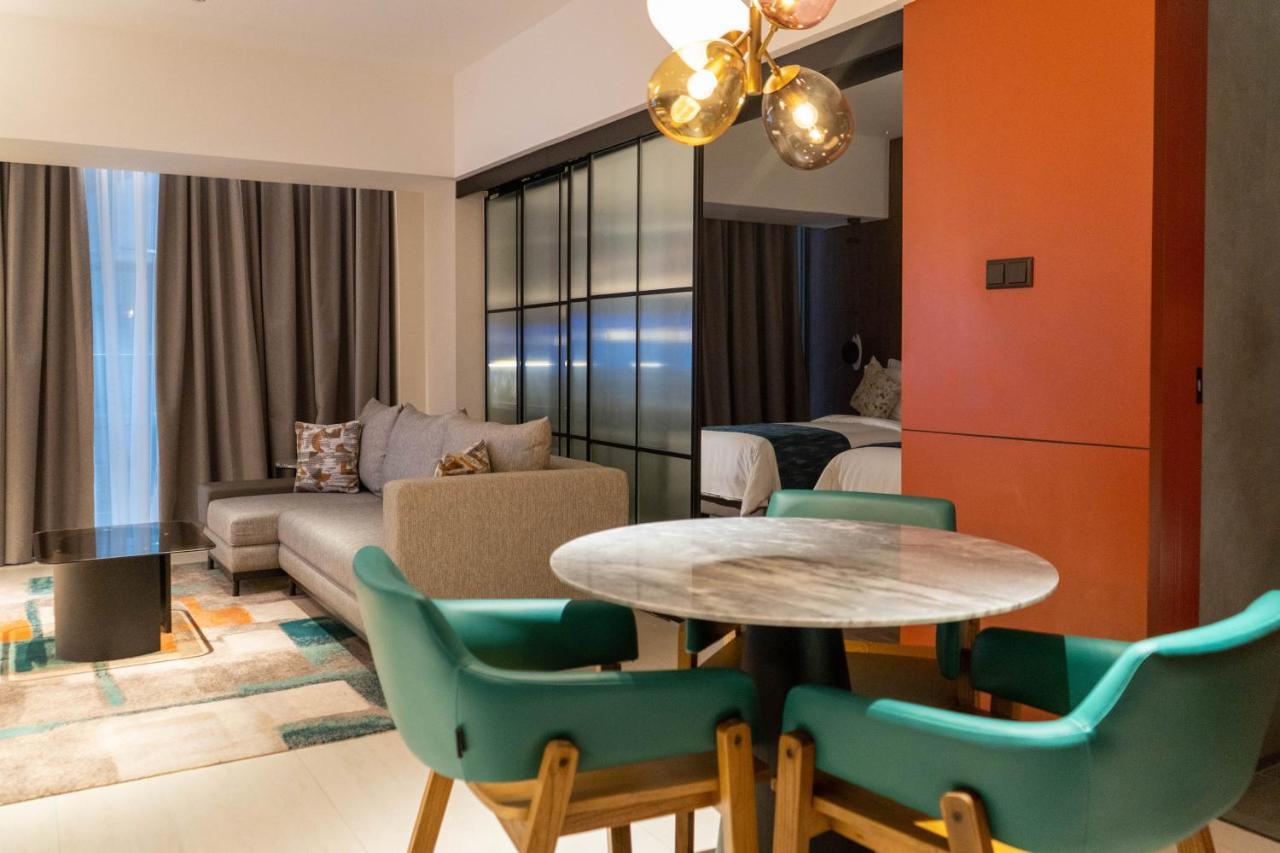 Herloom Hotel & Residence Bsd Tangerang Esterno foto