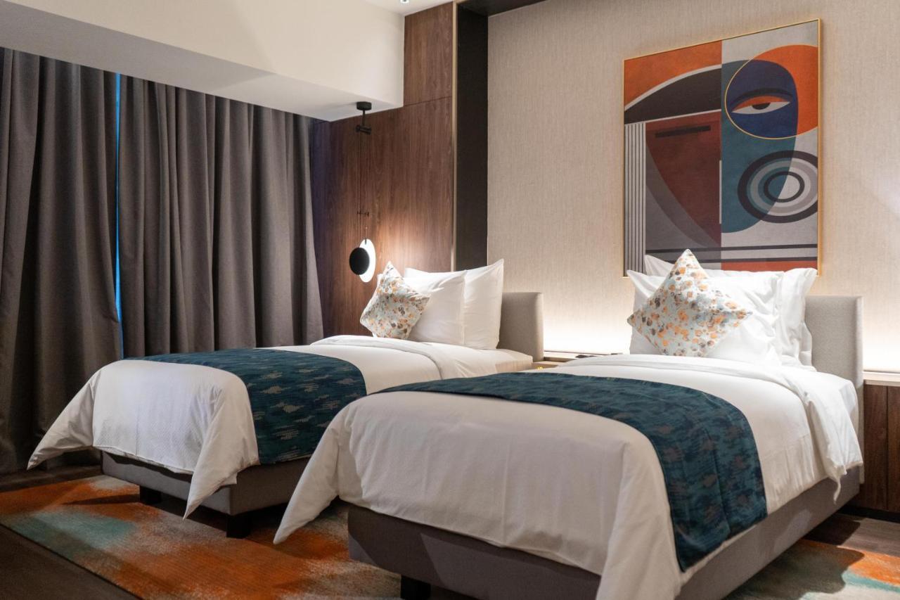 Herloom Hotel & Residence Bsd Tangerang Esterno foto