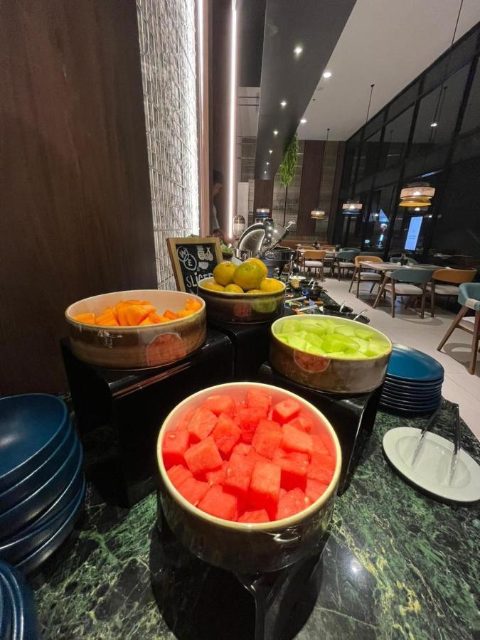 Herloom Hotel & Residence Bsd Tangerang Esterno foto