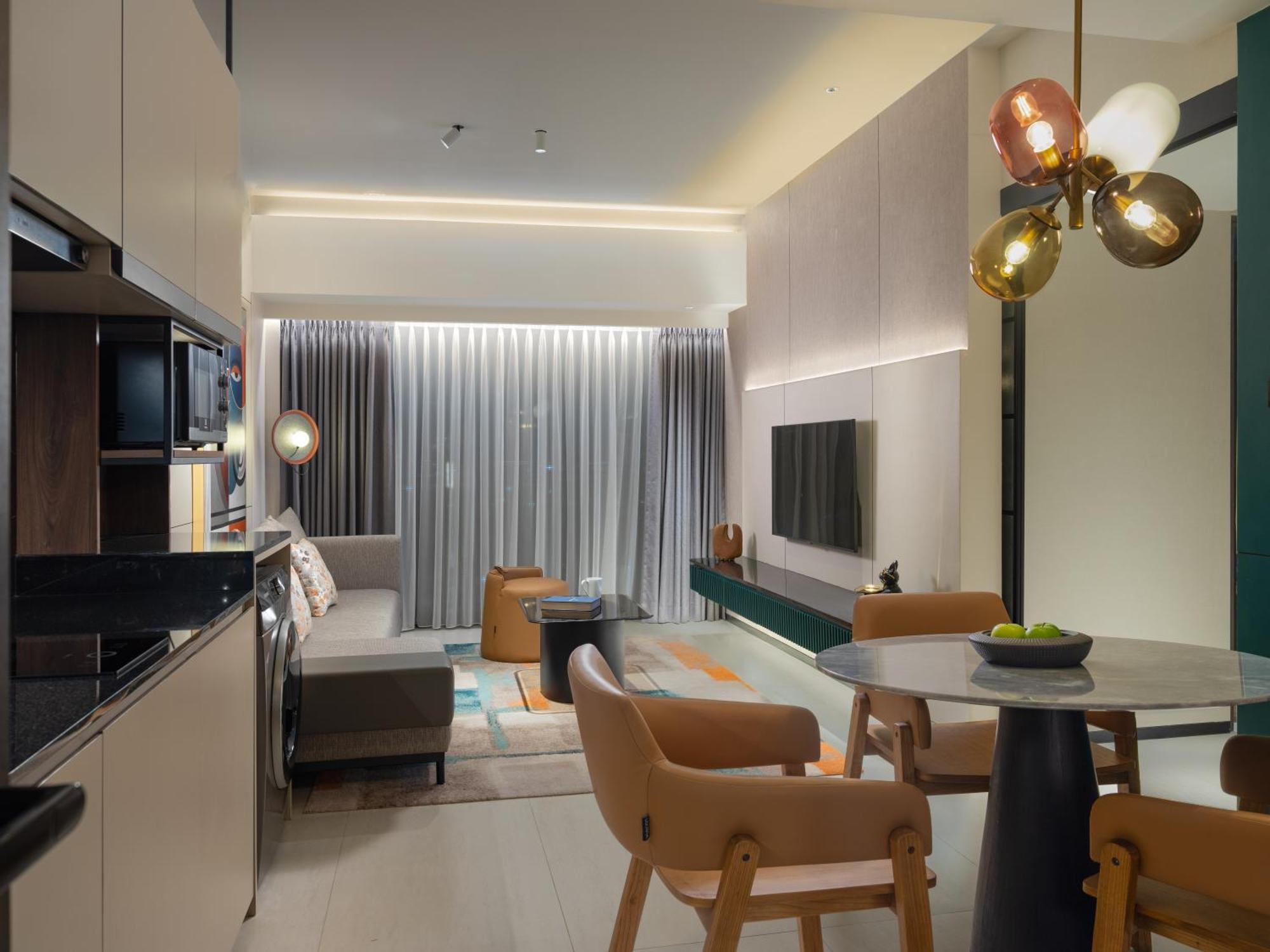 Herloom Hotel & Residence Bsd Tangerang Esterno foto