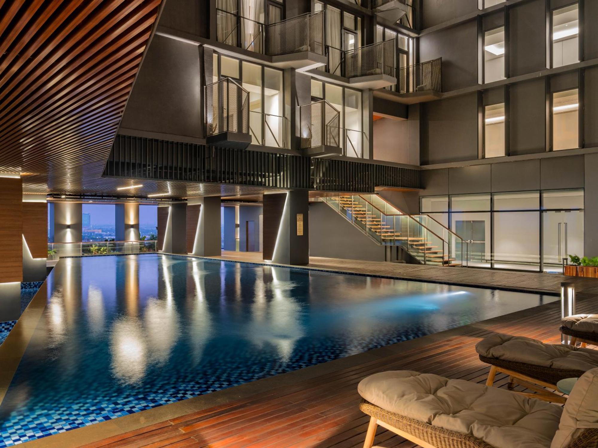 Herloom Hotel & Residence Bsd Tangerang Esterno foto